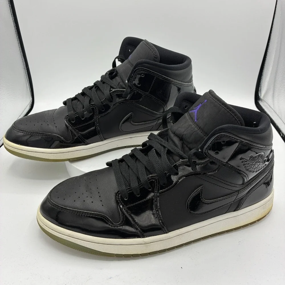Size 10.5 - Jordan 1 Mid SE Space Jam